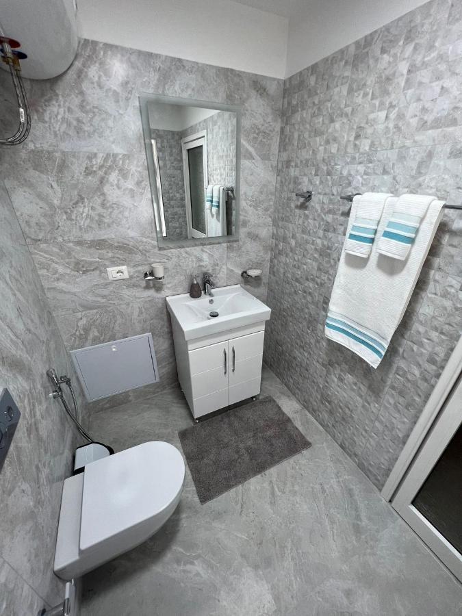 Florent'S Superb Studio, Free Parking & Garden!! Tirana Extérieur photo