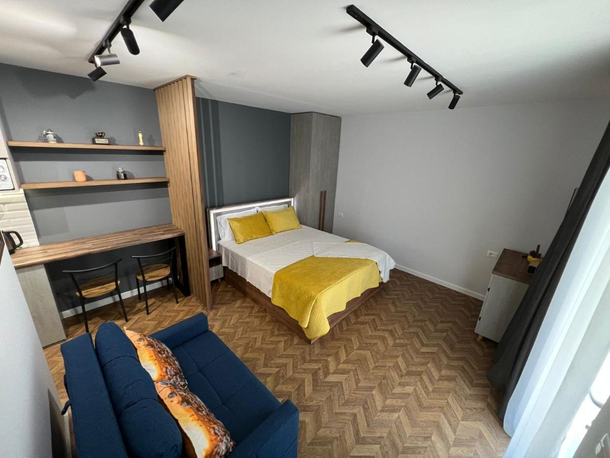 Florent'S Superb Studio, Free Parking & Garden!! Tirana Extérieur photo